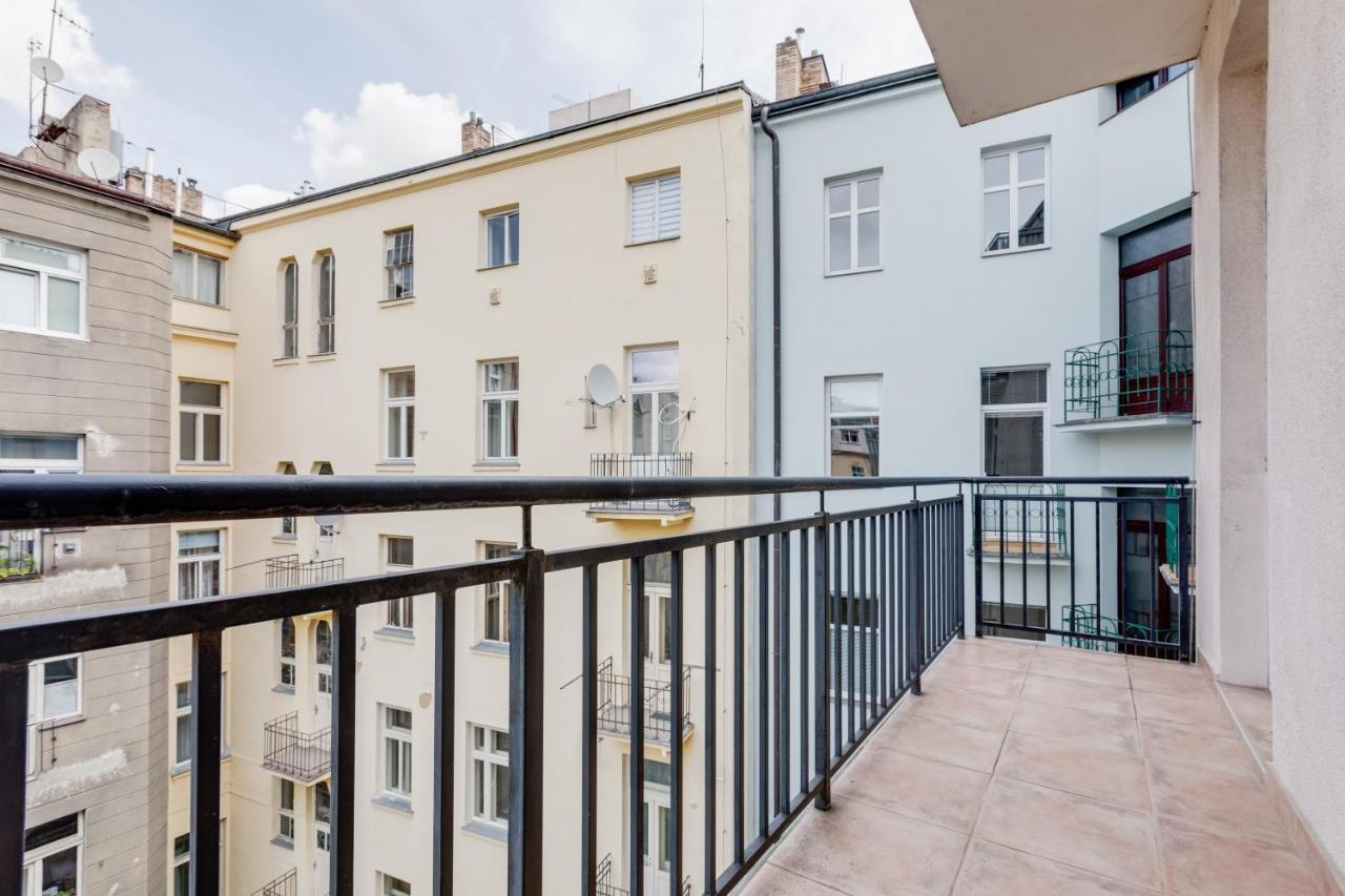 Luxury Riverside Apartments In The Center Of プラハ エクステリア 写真