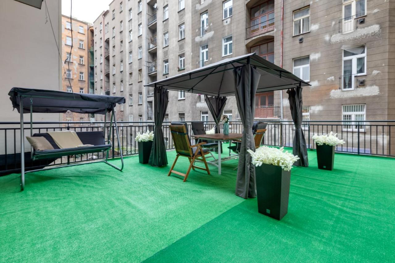 Luxury Riverside Apartments In The Center Of プラハ エクステリア 写真